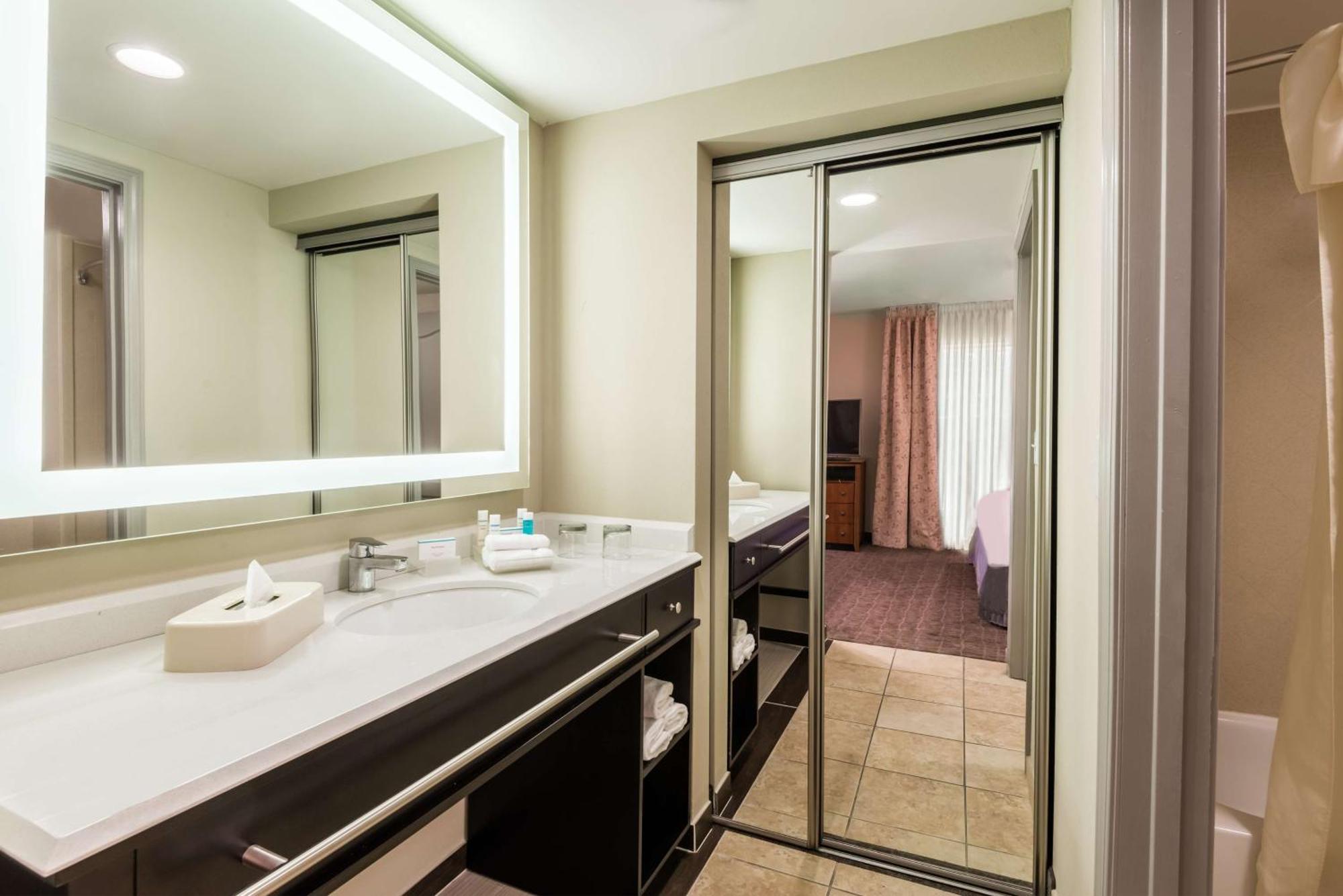 Larkspur Landing Extended Stay Suites St Louis Riverport Maryland Heights Bagian luar foto